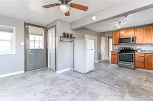 1711 Mercer St, Hopewell Township, PA 15001 - Photo 5