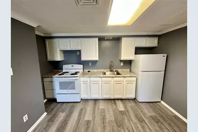 305 Bessemer Ave #3B, East Pittsburgh, PA 15112 - Photo 3