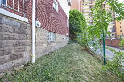 315 Lavina Ave., Pittsburgh, PA 15216 - Photo 33