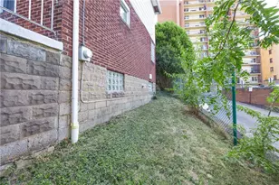 315 Lavina Ave, Pittsburgh, PA 15216 - Photo 33