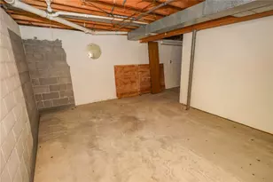 470 N Liberty Rd, Liberty Township, PA 16127 - Photo 29