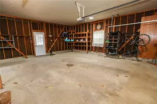 470 N Liberty Rd, Liberty Township, PA 16127 - Photo 33