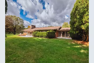 4555 Glen Eden Rd, Cranberry Township, PA 16066 - Photo 3