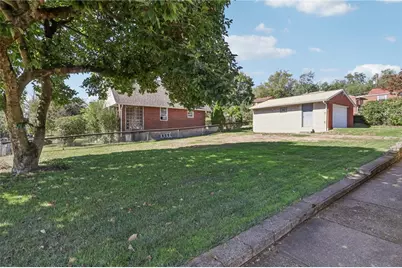 1800 Younger Ave, Banksville/Westwood, PA 15216 - Photo 3
