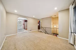 467 Rosanne Dr, Pittsburgh, PA 15147 - Photo 5