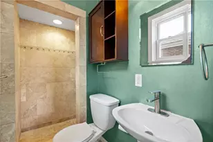 5469 Pocusset St, Pittsburgh, PA 15217 - Photo 23