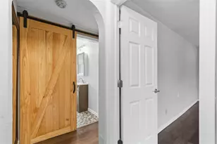 5241 Dresden Wy, Pittsburgh, PA 15201 - Photo 11