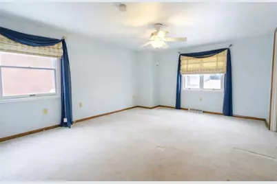 103 Tynewood Dr, Wilkins Township, PA 15145 - Photo 13