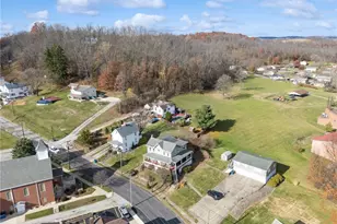 712 Depot St, Youngwood, PA 15697 - Photo 3