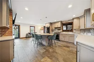 1512 Abers Creek Rd, Pittsburgh, PA 15239 - Photo 3