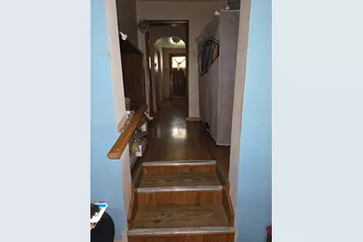 327 Lincoln Ave, Farrell, PA 16121 - Photo 5