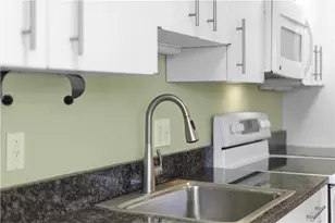 220 N Dithridge St, Pittsburgh, PA 15213 - Photo 17