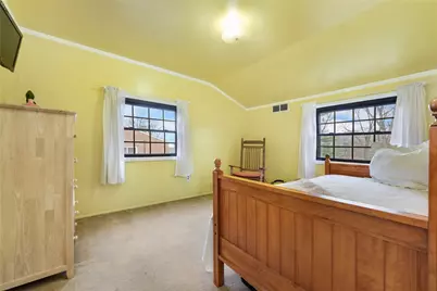 1146 Airedale Dr, Bethel Park, PA 15102 - Photo 25