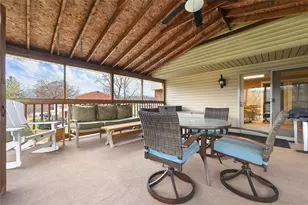 1146 Airedale Dr, Bethel Park, PA 15102 - Photo 33