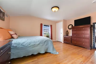 1146 Airedale Dr, Bethel Park, PA 15102 - Photo 21