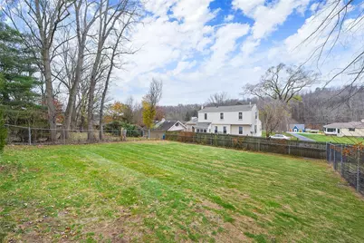 1146 Airedale Dr, Bethel Park, PA 15102 - Photo 39