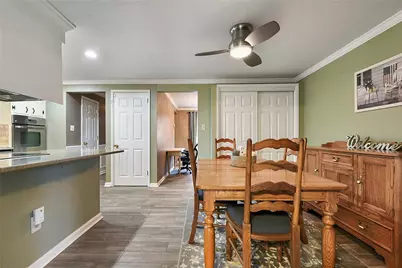 1146 Airedale Dr, Bethel Park, PA 15102 - Photo 11