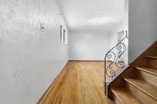 203 Clover Dr, Elizabeth Twp/Boro, PA 15037 - Photo 13