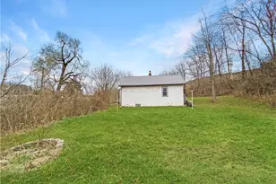 26 McNair Ave, Burgettstown Boro, PA 15078 - Photo 3