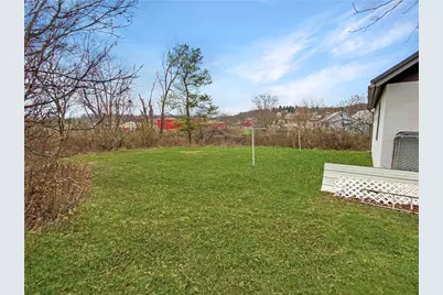 26 McNair Ave, Burgettstown Boro, PA 15078 - Photo 5