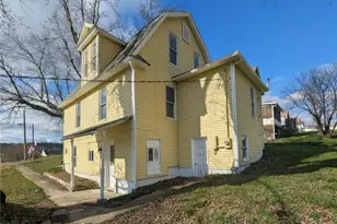305 Central Ave, Chicora Boro, PA 16025 - Photo 3