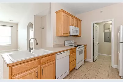 227 Adams Pointe Blvd #3, Adams Township, PA 16046 - Photo 7