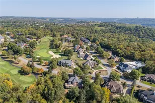 1095 St Mellion Dr, Collier Township, PA 15142 - Photo 37