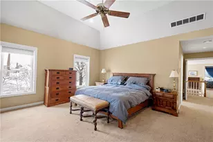 1095 St Mellion Dr, Collier Township, PA 15142 - Photo 15