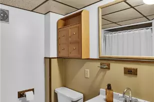 911 Quaker Dr, North Huntingdon, PA 15642 - Photo 29