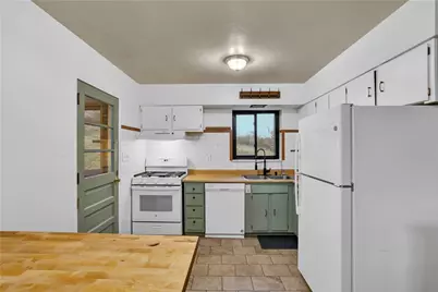 911 Quaker Dr., North Huntingdon, PA 15642 - Photo 13