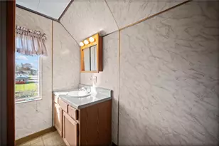 400 Locust St, Masontown, PA 15461 - Photo 35