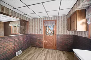 400 Locust St, Masontown, PA 15461 - Photo 25