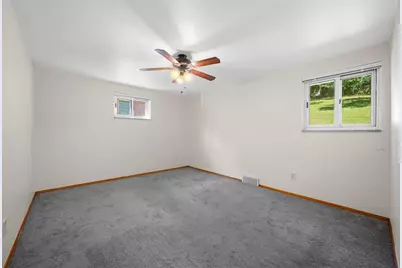 5123 S Passage Dr, Pittsburgh, PA 15236 - Photo 19