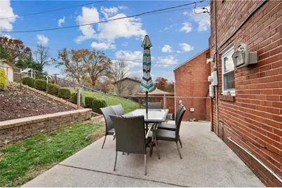 5300 Spring Valley Dr, Pittsburgh, PA 15236 - Photo 21