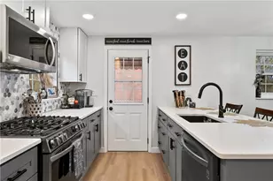 5300 Spring Valley Dr, Pittsburgh, PA 15236 - Photo 11