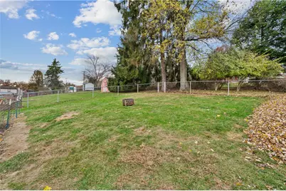 5300 Spring Valley Dr, Pittsburgh, PA 15236 - Photo 23