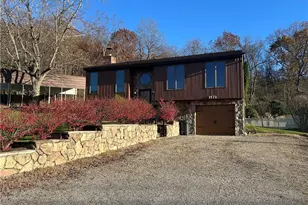 3178 New Hampshire Dr, Lower Burrell, PA 15068 - Photo 3