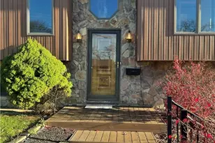 3178 New Hampshire Dr, Lower Burrell, PA 15068 - Photo 5