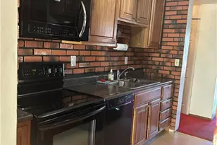 3178 New Hampshire Dr, Lower Burrell, PA 15068 - Photo 11