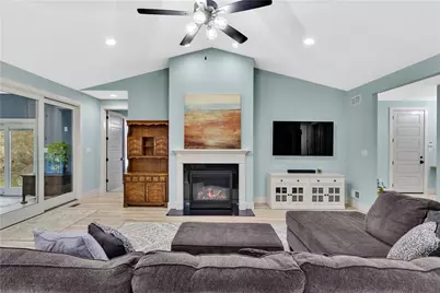 1316 S Valley Ct, Murrysville, PA 15632 - Photo 7