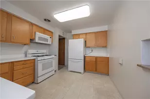 967 Illinois Ave, Pittsburgh, PA 15221 - Photo 9