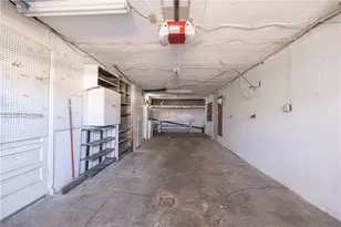 967 Illinois Ave, Pittsburgh, PA 15221 - Photo 21