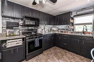 2201 Harbor, Spring Hill, PA 15212 - Photo 7