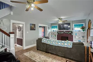 319 E Edgewood Ave, New Castle, PA 16105 - Photo 3