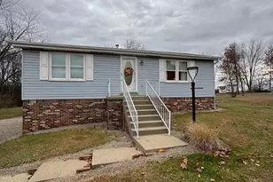 17 Susan Dr, Burrel-Blacklick, PA 15717 - Photo 1