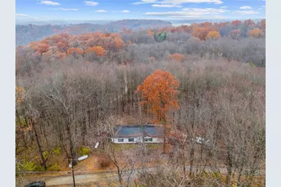 229 Connoquenessing Dr, Connoquenessing Township, PA 16033 - Photo 35