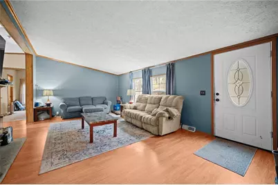 229 Connoquenessing Dr, Connoquenessing Township, PA 16033 - Photo 7