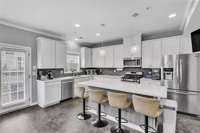 1304 Pointe View Dr, Adams Township, PA 16046 - Photo 7