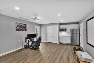 1304 Pointe View Dr, Adams Township, PA 16046 - Photo 23