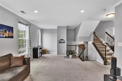 1304 Pointe View Dr, Adams Township, PA 16046 - Photo 13